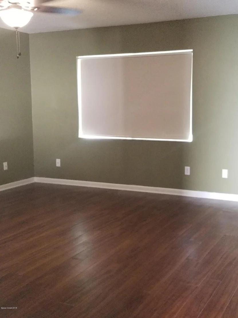Photo of Unit 26 at 1880 Murrell Road