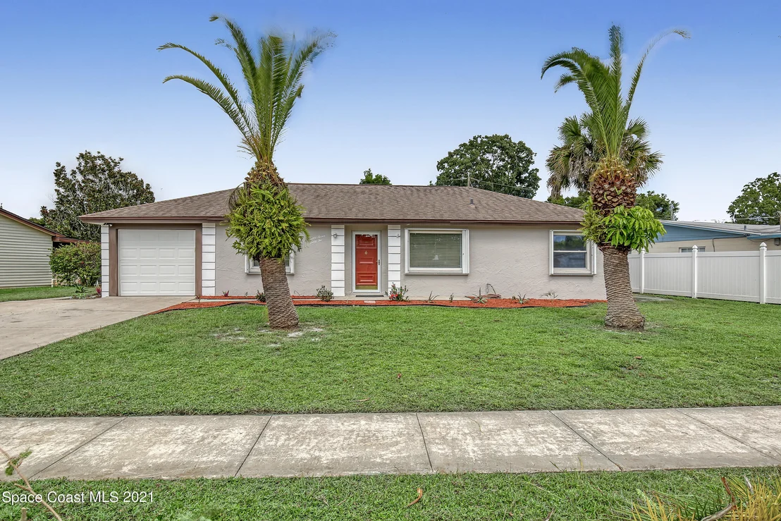 Photo of 2762 Hereford Road