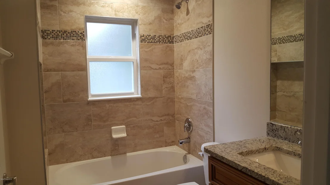 Photo of 1111 Commerce Road SE