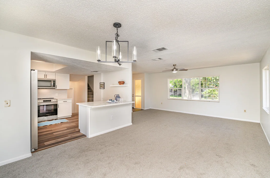 Photo of 847 Berkshire Drive