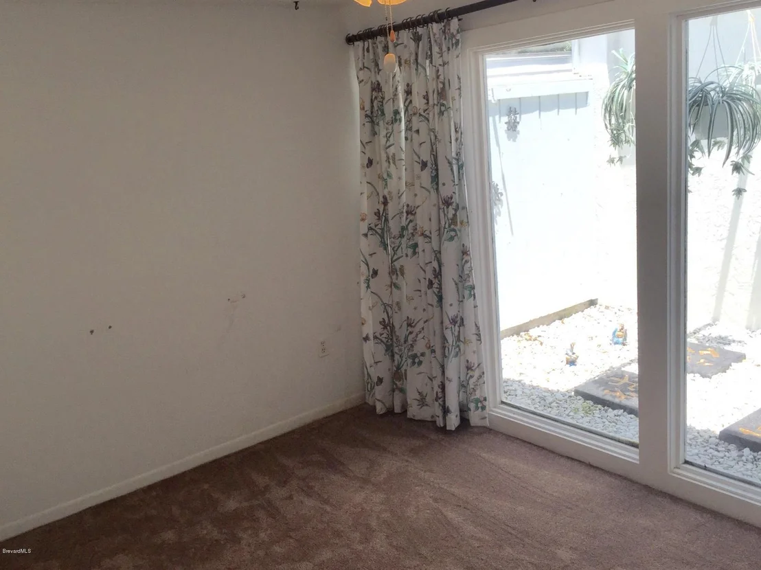 Photo of 413 Willow Tree Drive