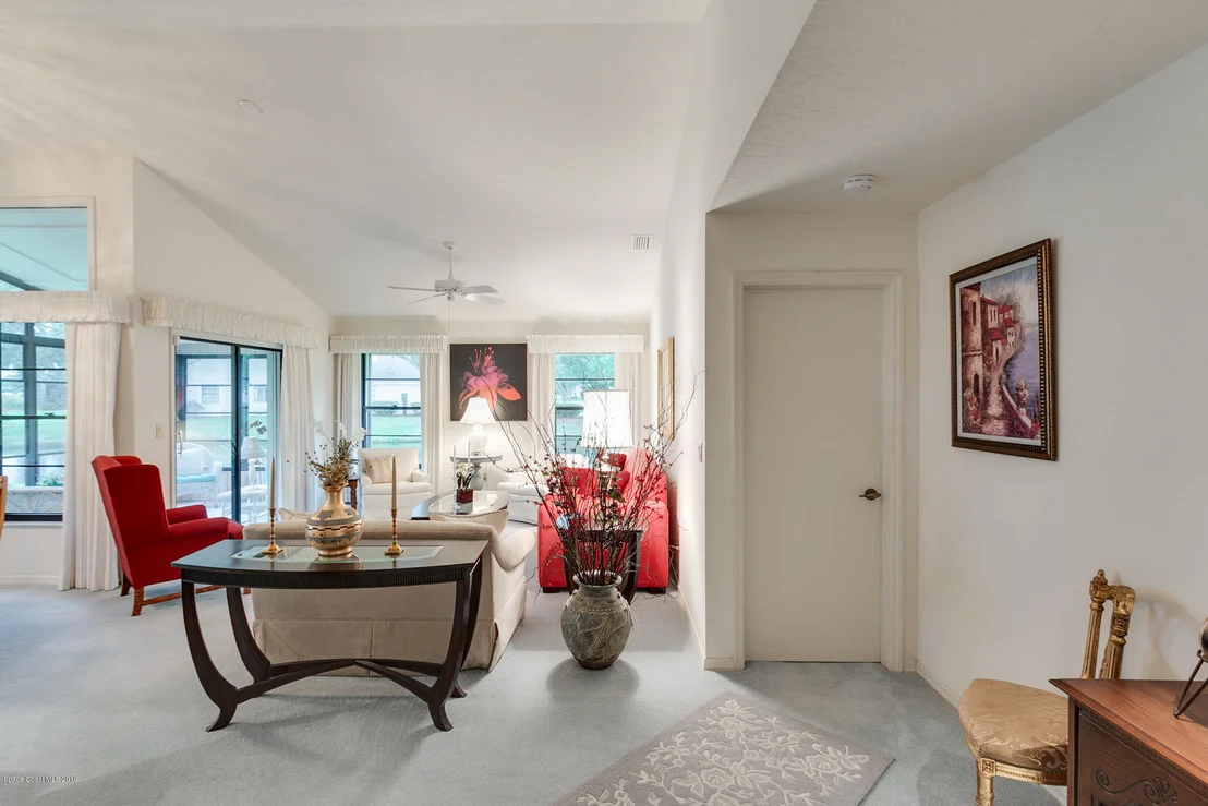 Photo of 906 Ridge Lake Drive