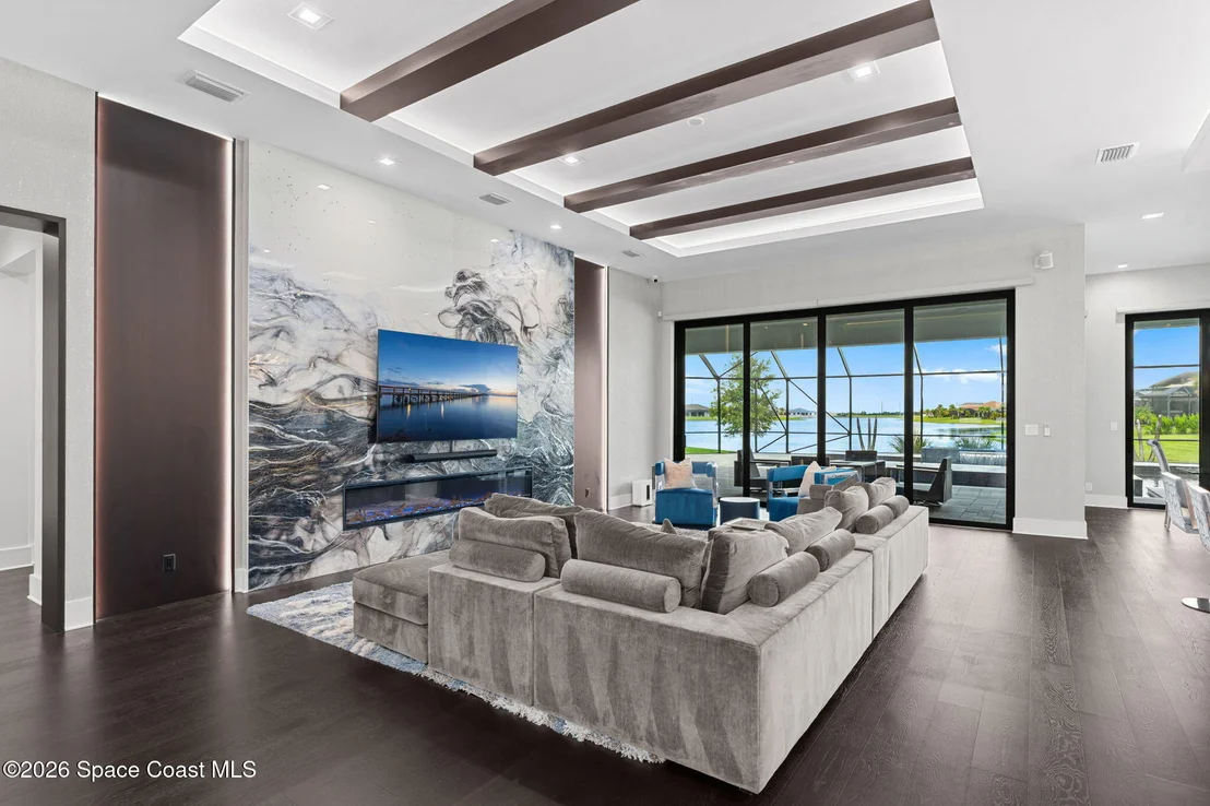 Photo of 3618 Lake Adelaide Place