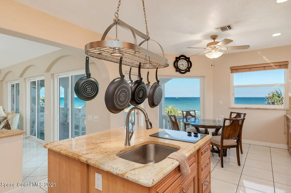 Photo of 1665 Highway A1a
