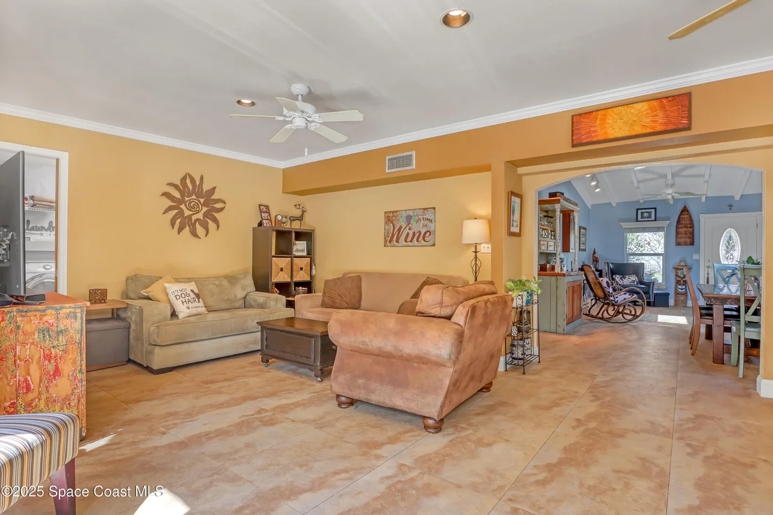 Photo of 54 W Bay Drive