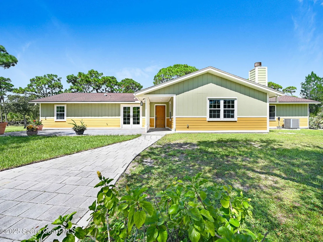 Photo of 6570 Whispering Pines Lane