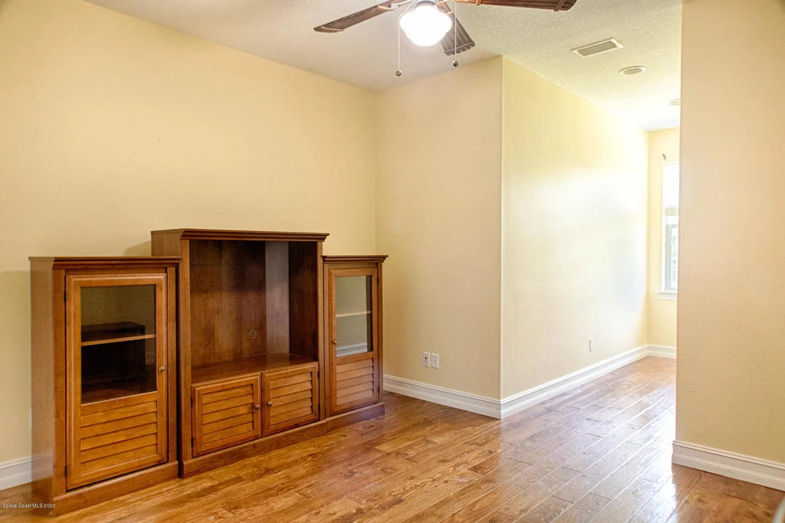 Photo of 5443 The Willows Drive