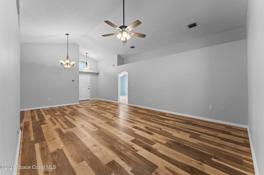 Photo of 1227 Creek Side Circle