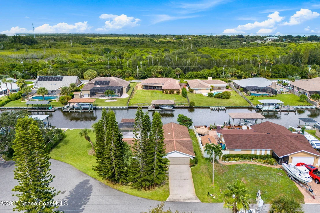 Photo of 424 Arrowhead Lane