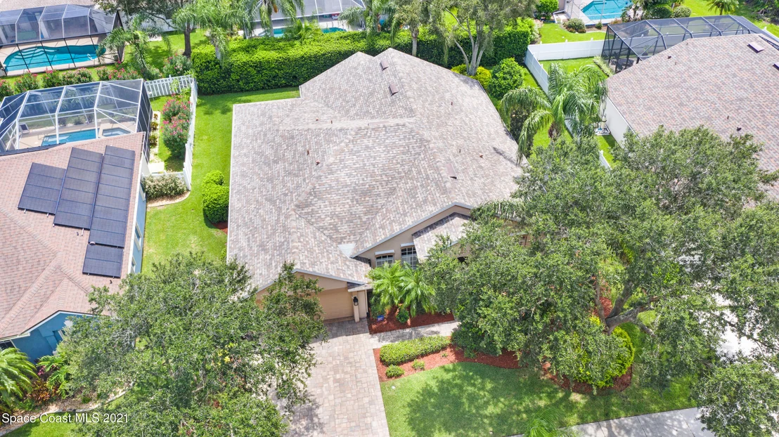 Photo of 992 Carriage Hill Road