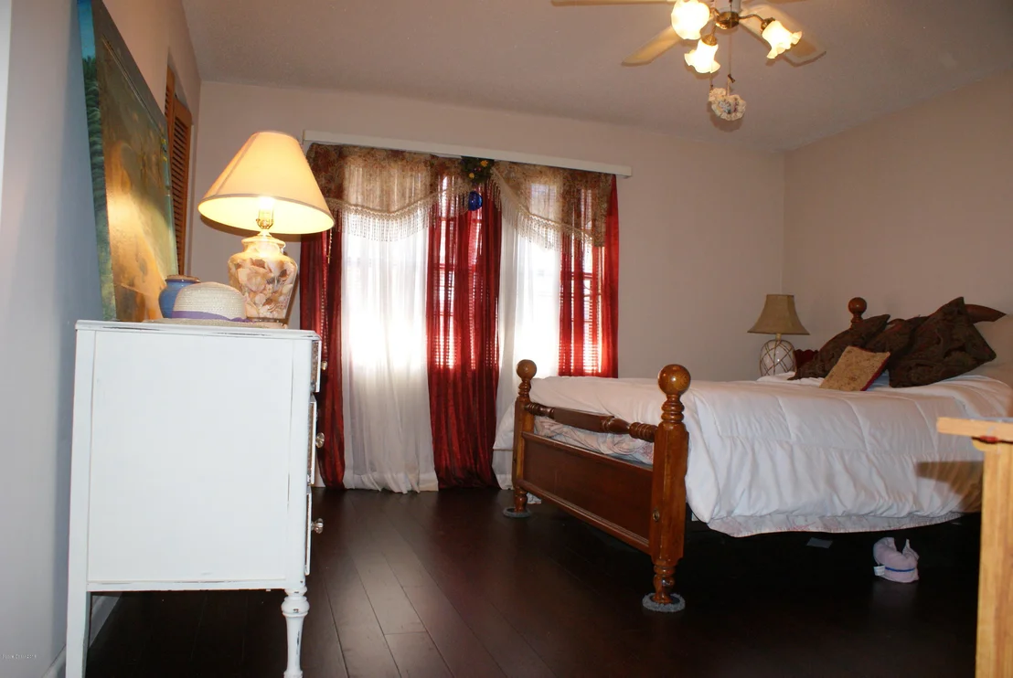 Photo of 298 Chase Road