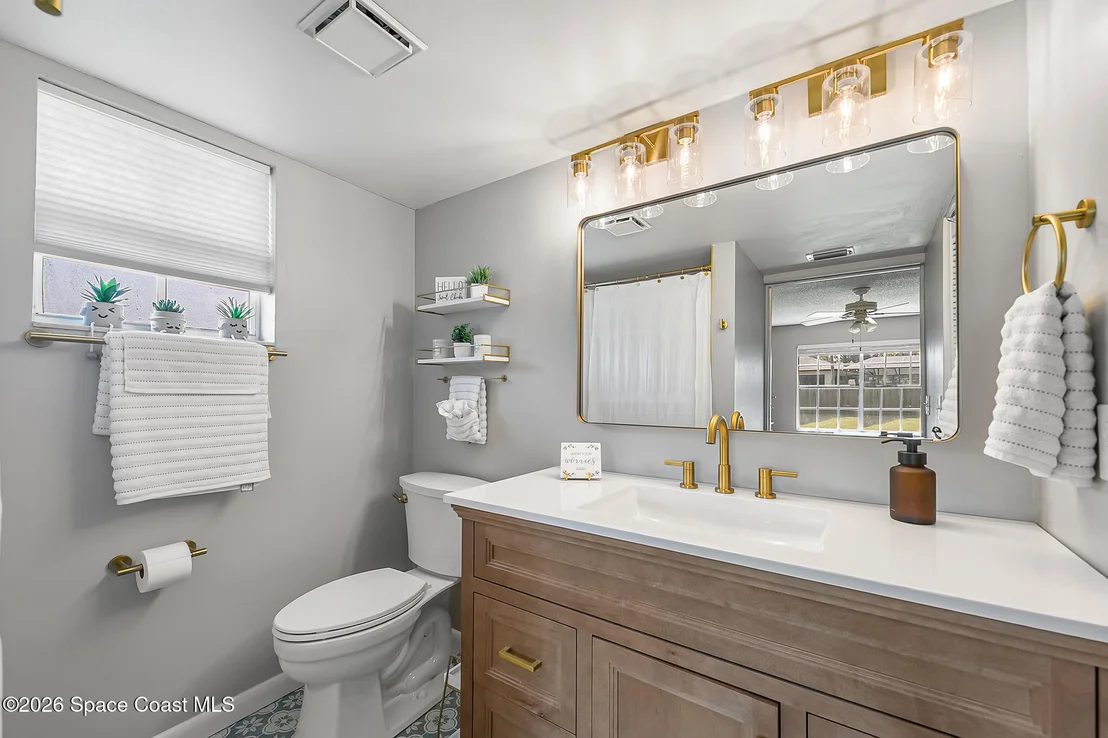 Photo of 606 Seven Gables Circle SE