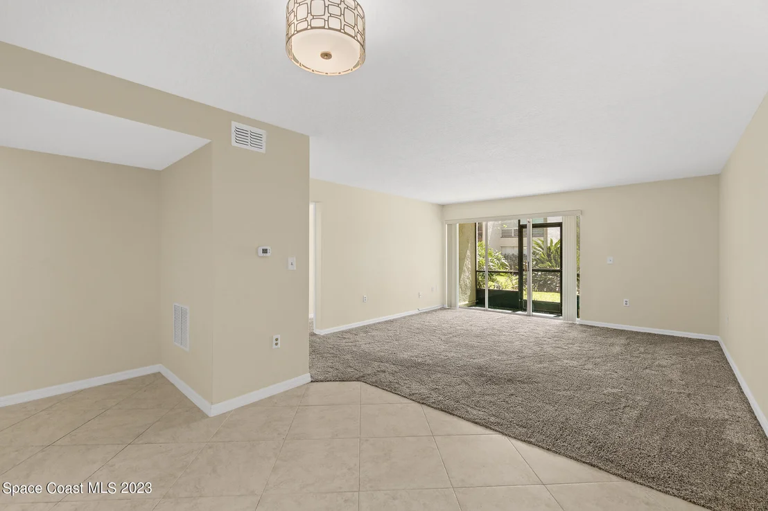 Photo of Unit 5E at 2475 Eagle Drive