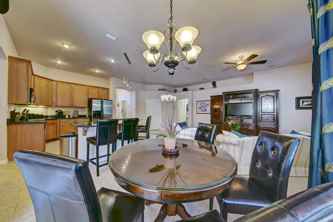 Photo of 4668 Alamanda Drive