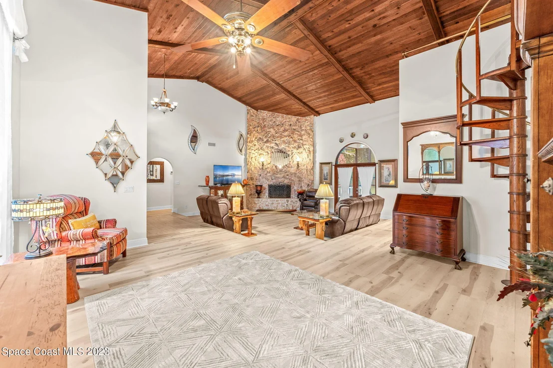 Photo of 2499 Hideaway Lane