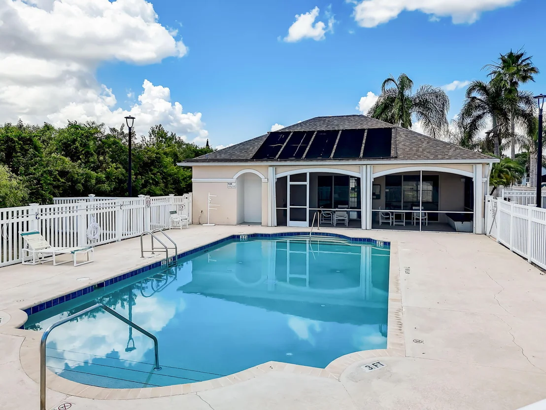 Photo of 4621 Portage Trail