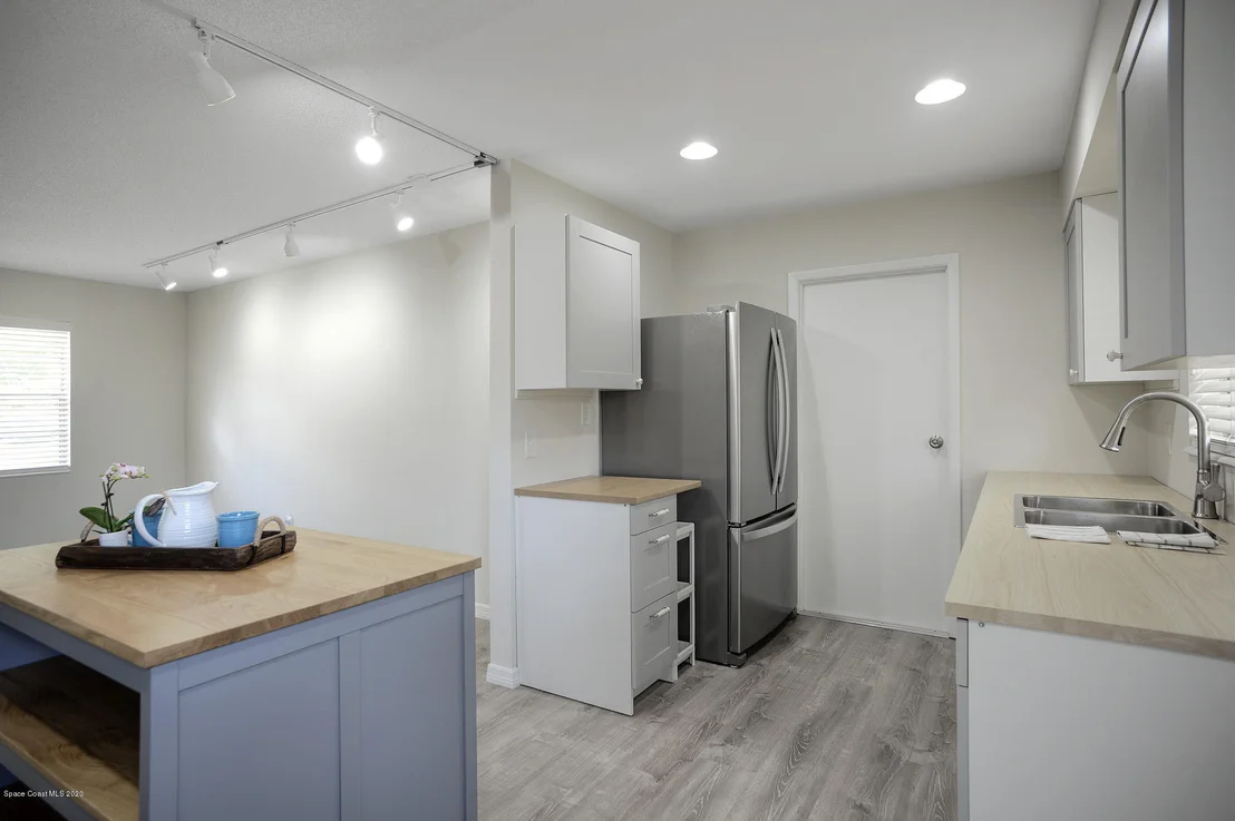 Photo of 538 Edward Road