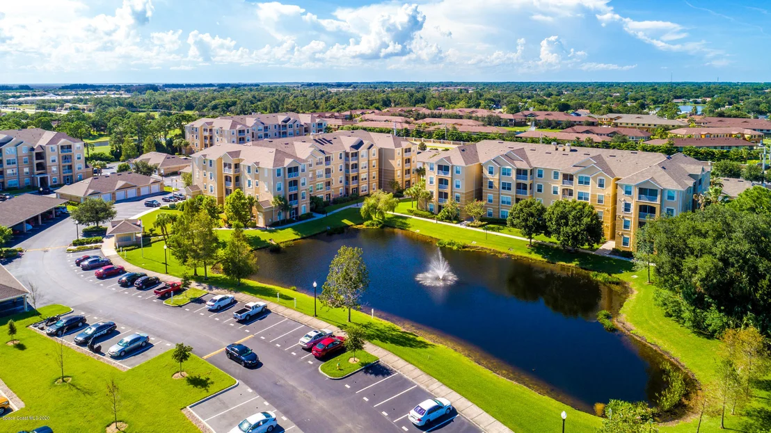 Photo of Unit 310 at 1576 Peregrine Circle