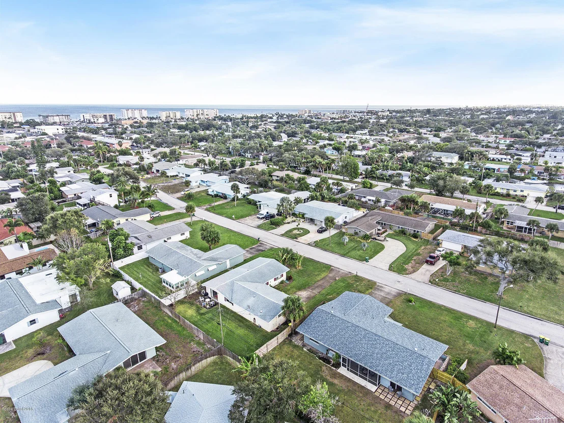 Photo of 385 Formosa Drive