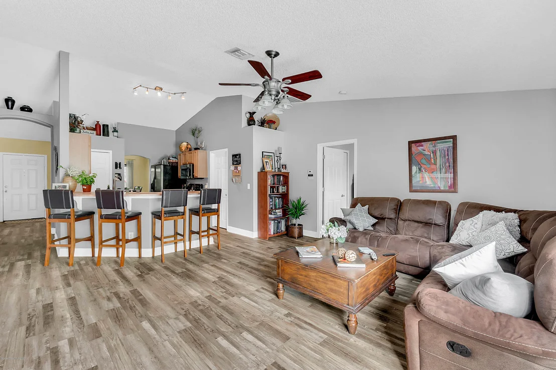Photo of 6180 Allmont Street