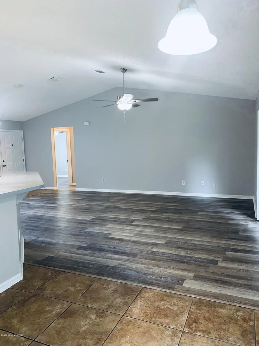 Photo of 6100 Edison Street