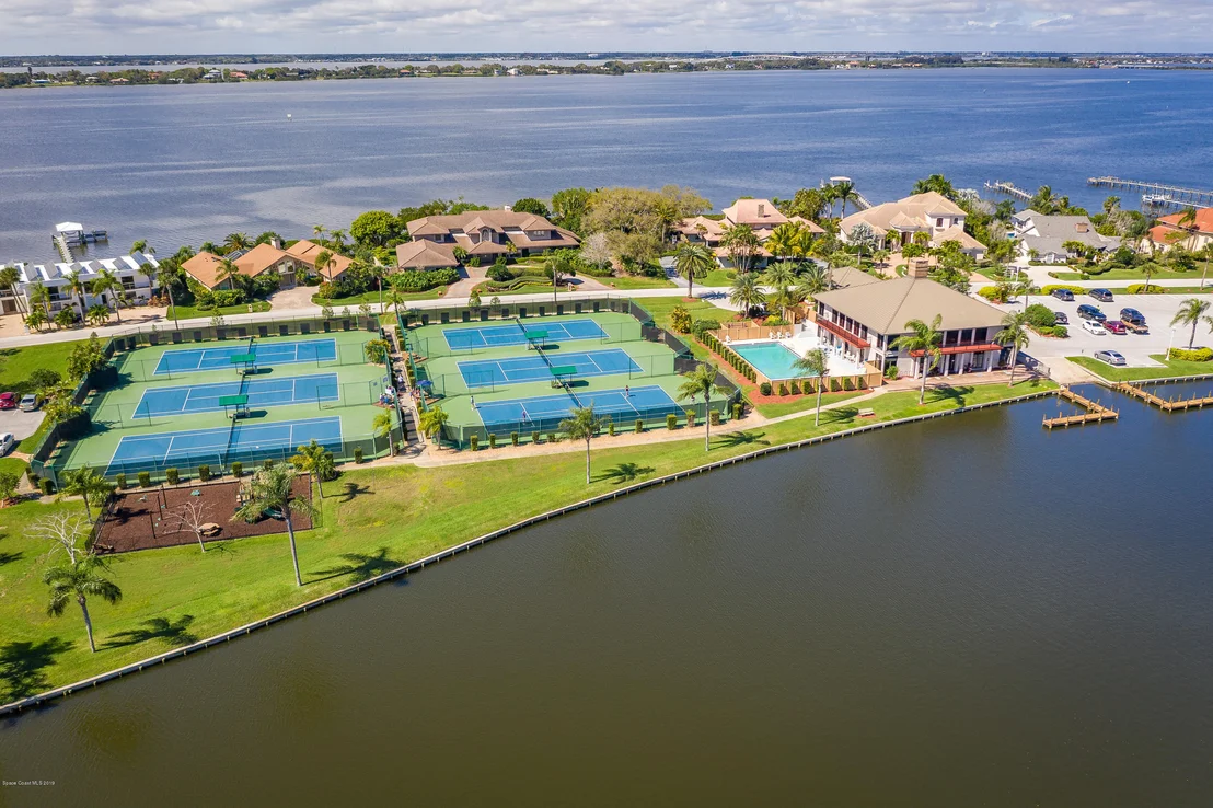 Photo of 406 Lanternback Island Drive