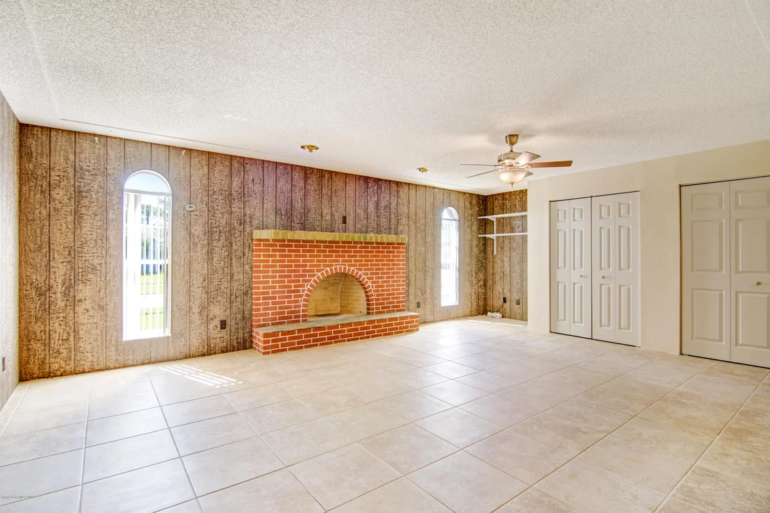 Photo of 791 Pebble Beach Avenue NE