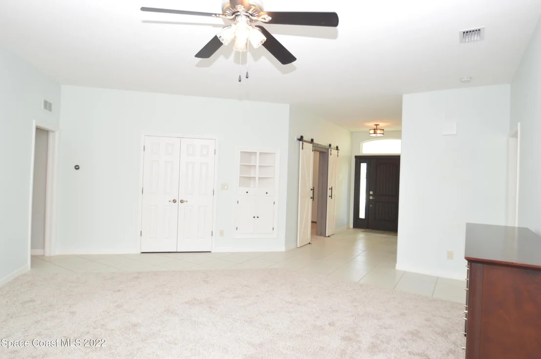 Photo of 725 Triple Crown Lane
