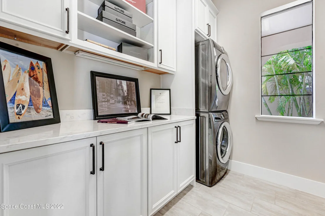 Photo of 180 Whaler Drive