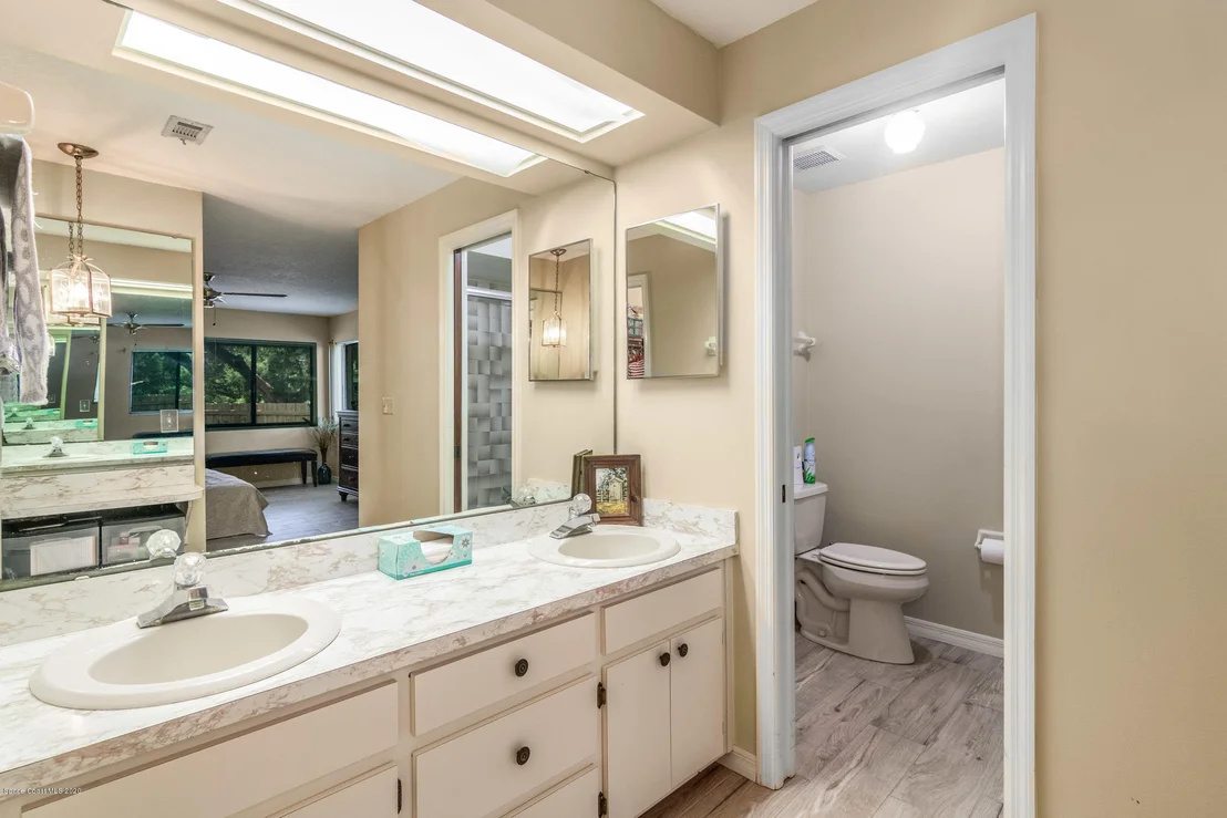 Photo of 1204 Foxfire Court