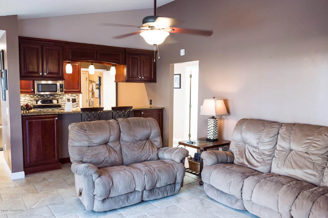 Photo of 1010 Pelican Lane