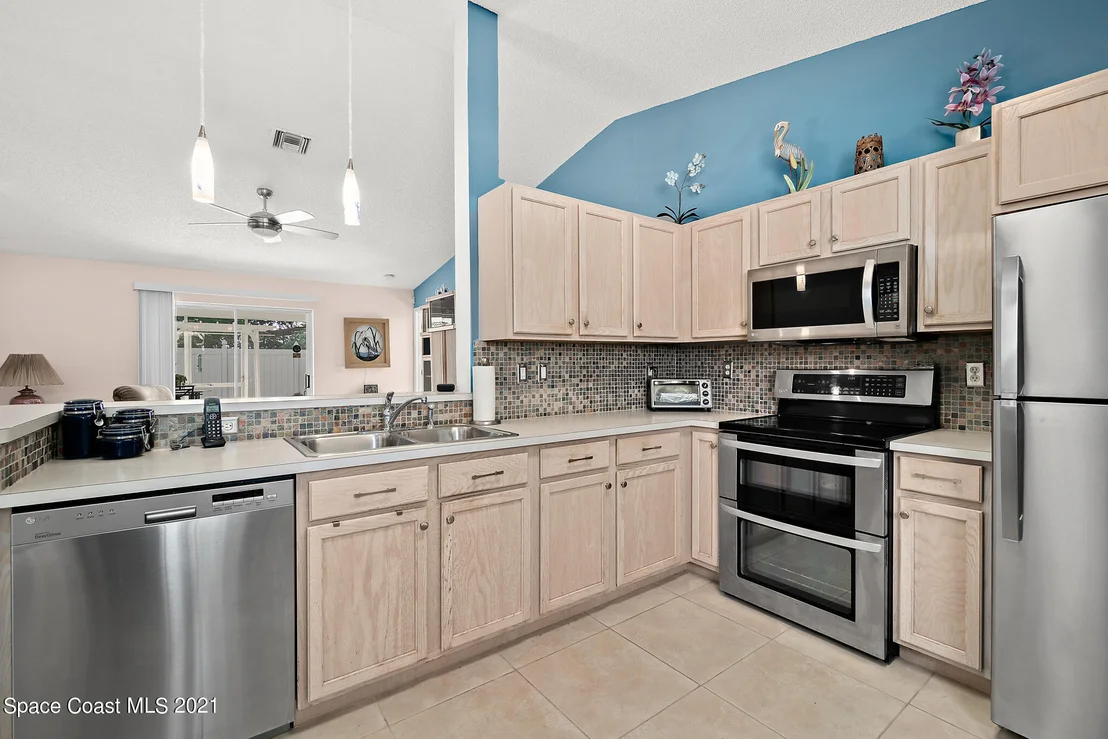 Photo of 2579 Alicia Lane
