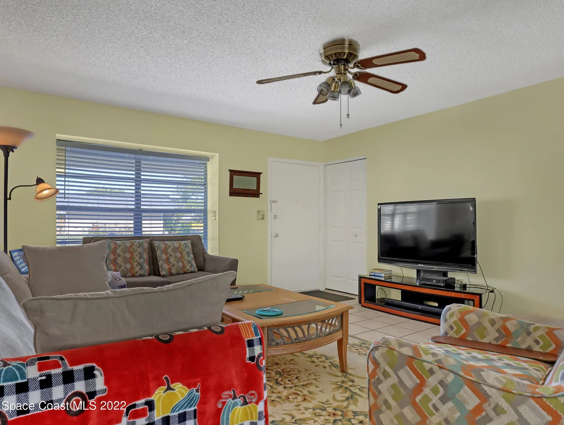 Photo of 2724 Rodeo Drive NE