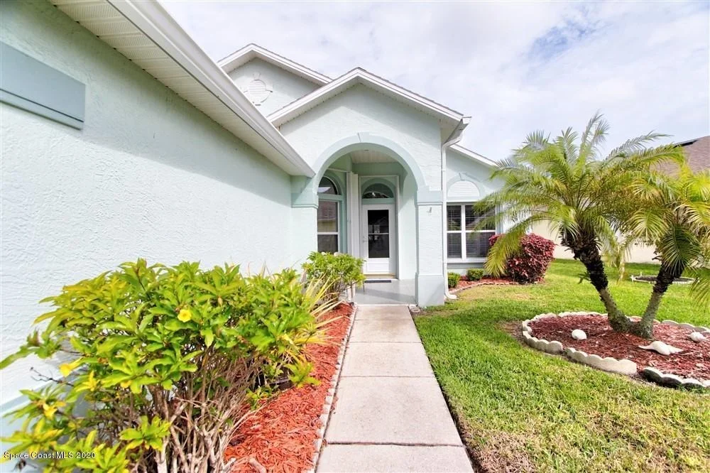 Photo of 1037 Pine Creek Circle NE