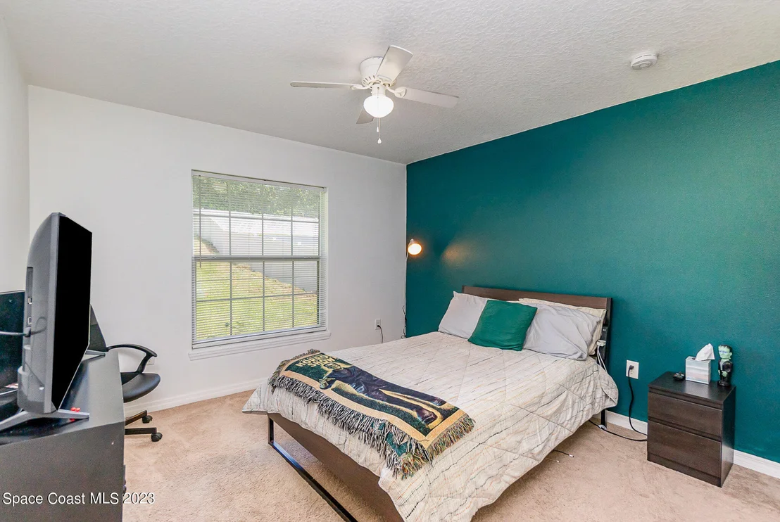 Photo of 11047 Oakshore Lane
