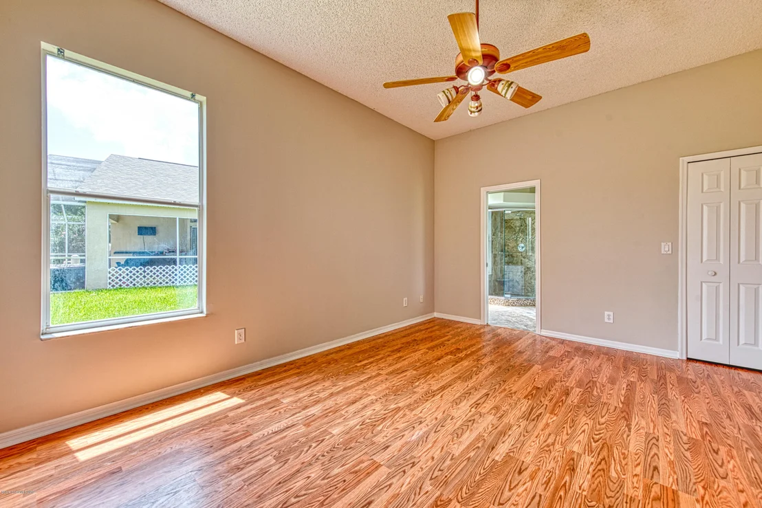 Photo of 8023 Bracken Lane