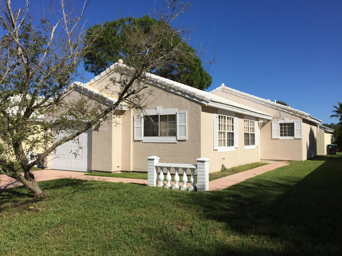Photo of 835 NE Bracken