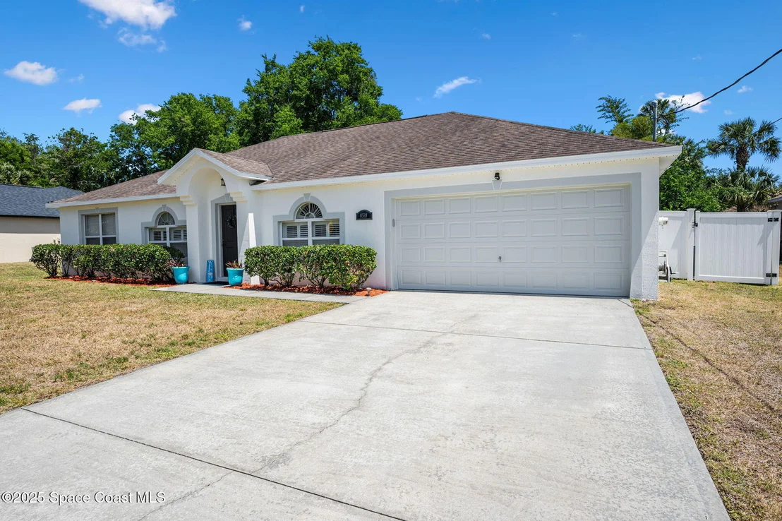 Photo of 6519 Bamboo Avenue