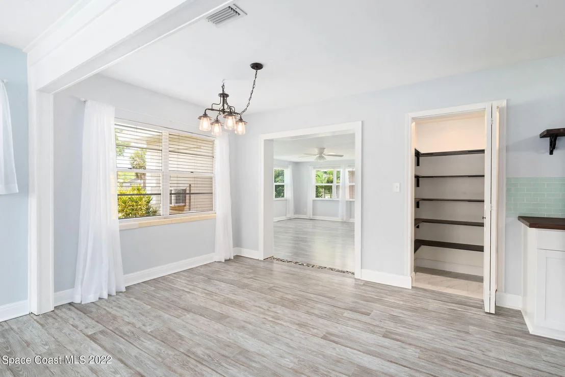 Photo of 323 Tulip Lane