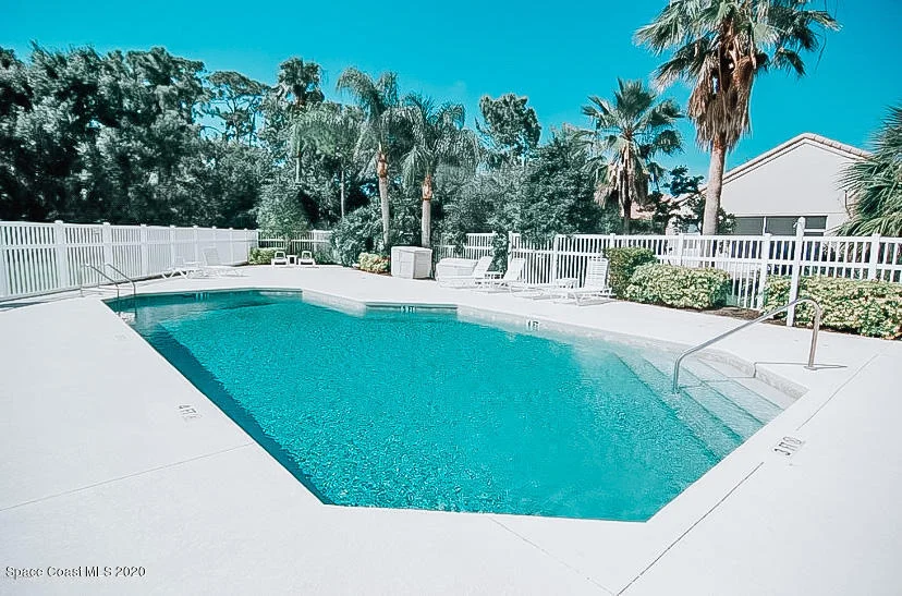Photo of 800 Glen Abbey Way Way