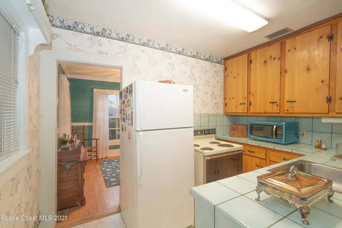 Photo of 27 Sweet Street