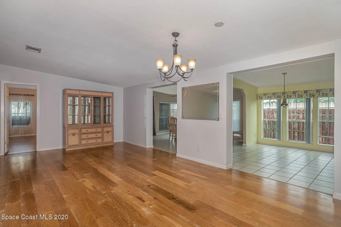Photo of 775 Outer Drive