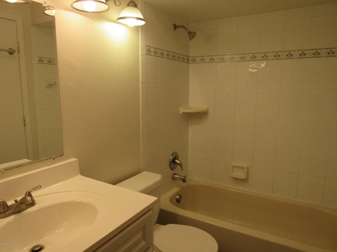 Photo of Unit 39 at 1882 Murrell Road