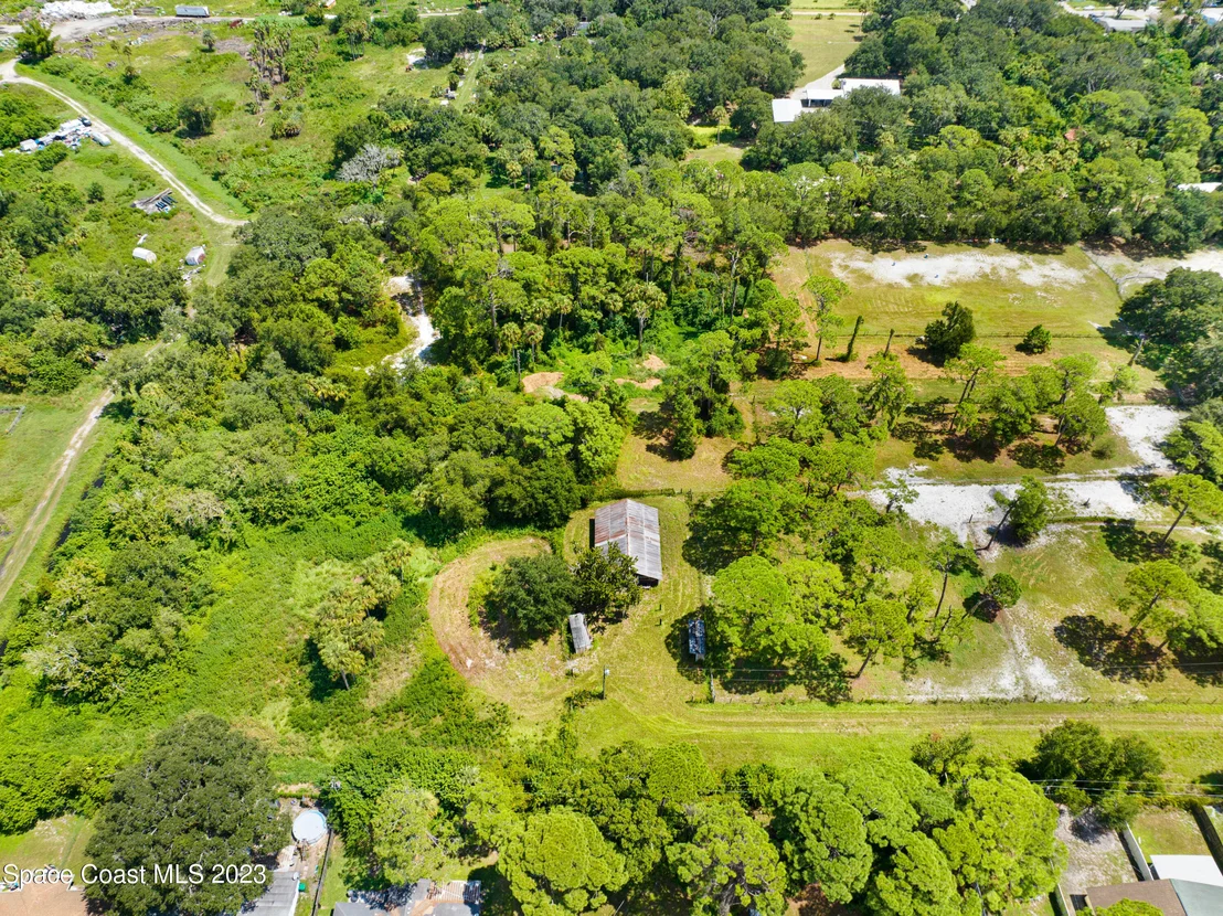 Photo of 2150 Lake Drive