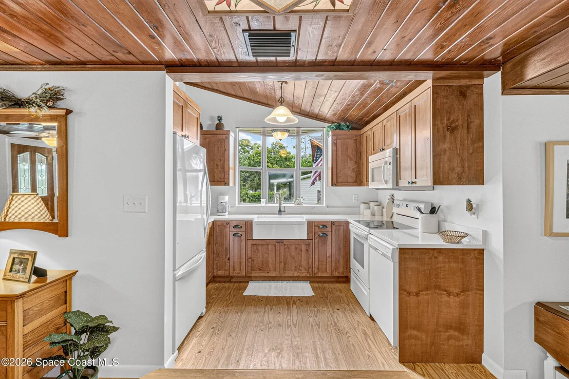 Photo of 2165 Feast Road