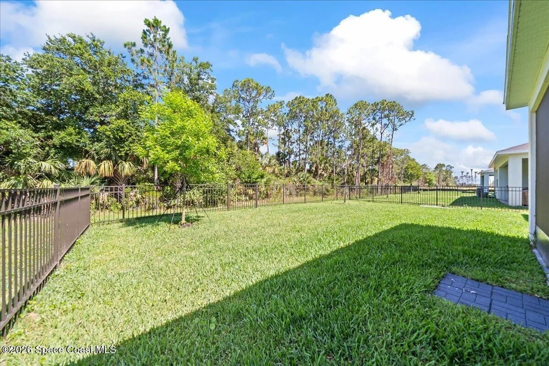 Photo of 1731 Marigold Trail NW
