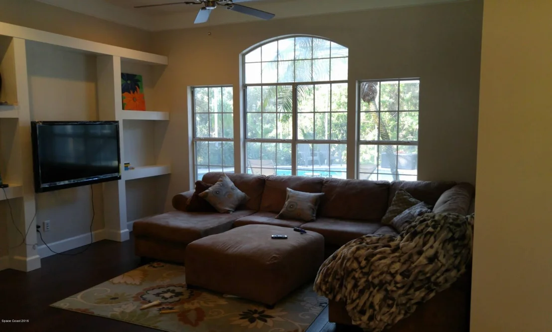 Photo of 4320 Canard Road