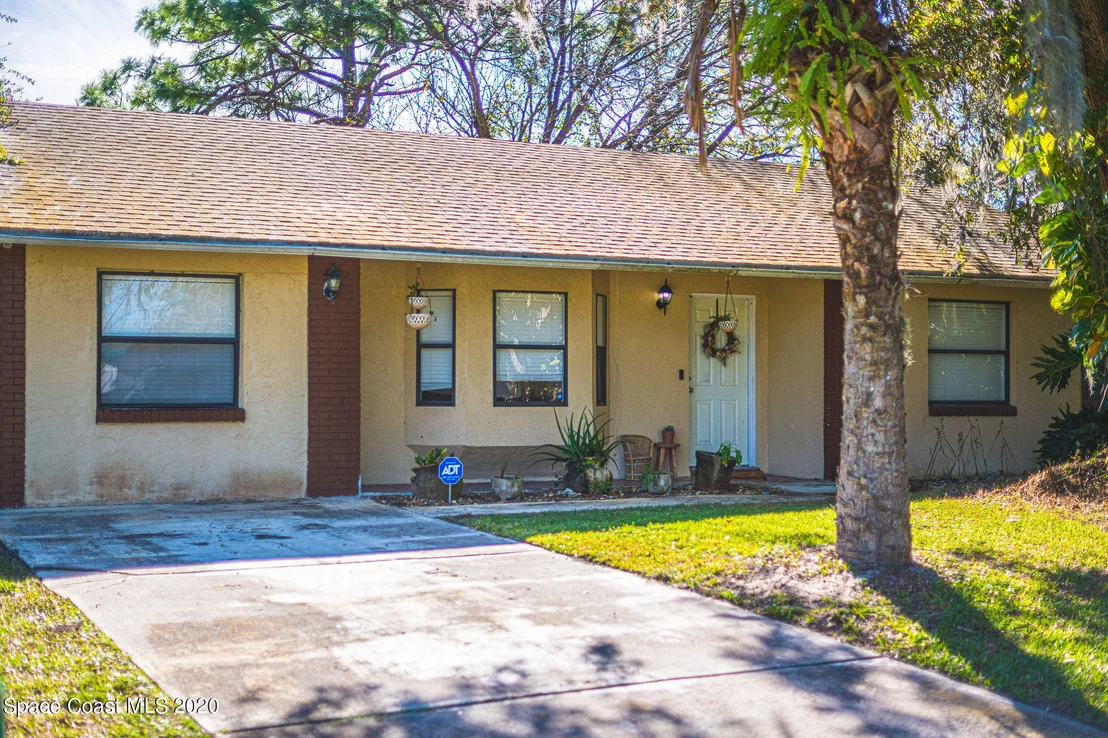 Photo of 6345 Arbor Avenue