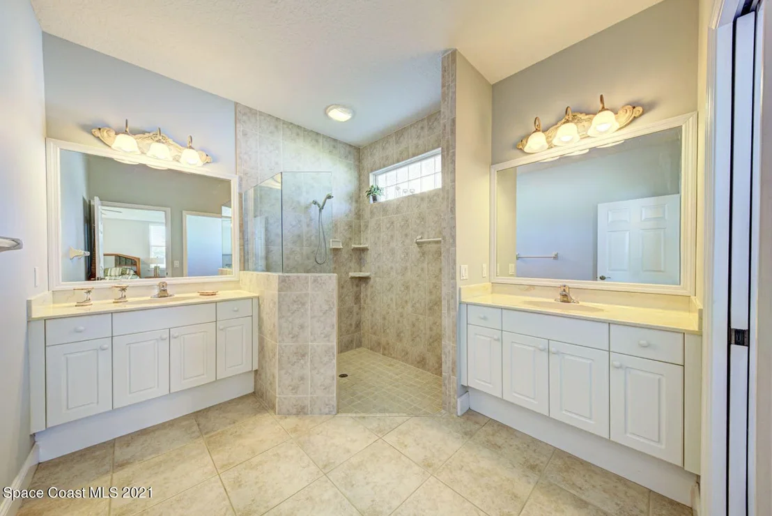 Photo of 1002 Worthington Spring Drive