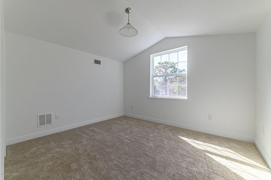 Photo of 435 Crescent Drive